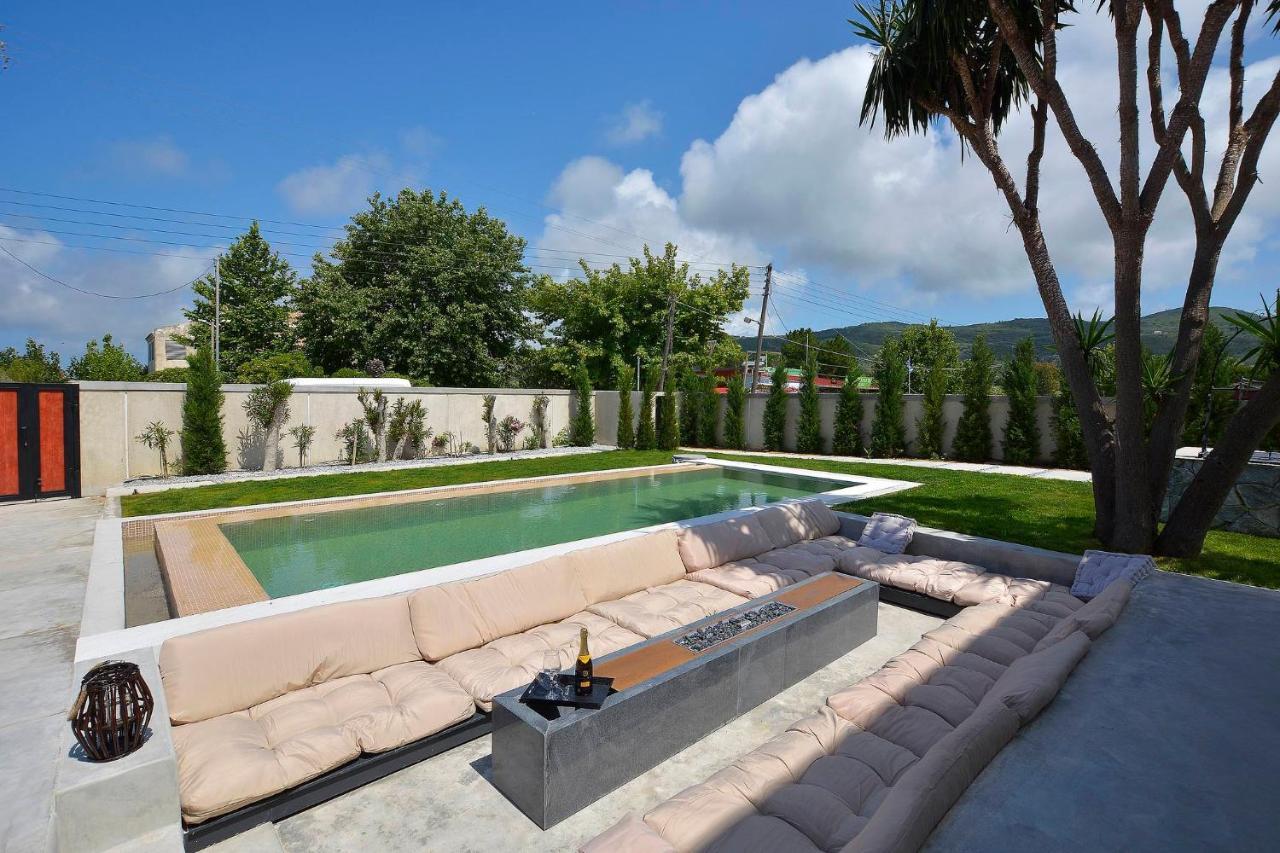 Línia Villa Flamingo - 4 Bedrooms - Private Pool - Next To Renowned Issos Beach & Lake Korission מראה חיצוני תמונה